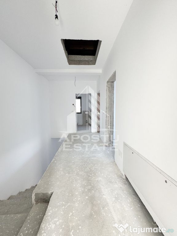 Duplex cu 4 camere, zid dublu, dormitor cu baie si dressi... 