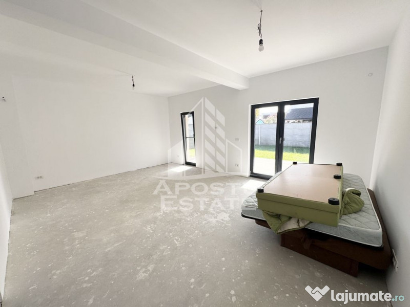 Duplex cu 4 camere, zid dublu, dormitor cu baie si dressi... 