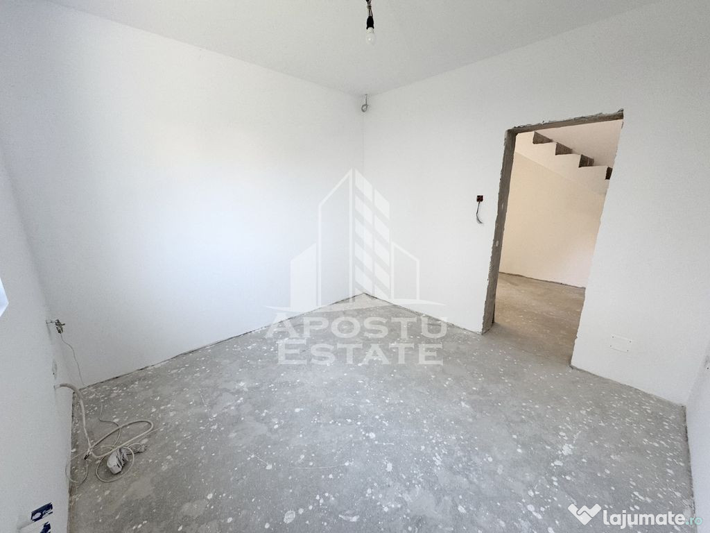 Duplex cu 4 camere, zid dublu, dormitor cu baie si dressi... 