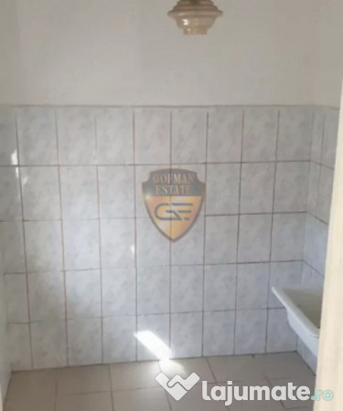 Apt 2 camere Scoala 8, INEL II, fara imbunatatiri, balcon, 3