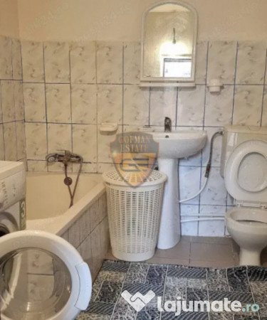 Casa 6 camere, baie, bucatarie si dependinte, zona Tomis II,