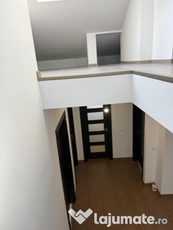 Apartament cu 3 camere si mansarda,bragadiru