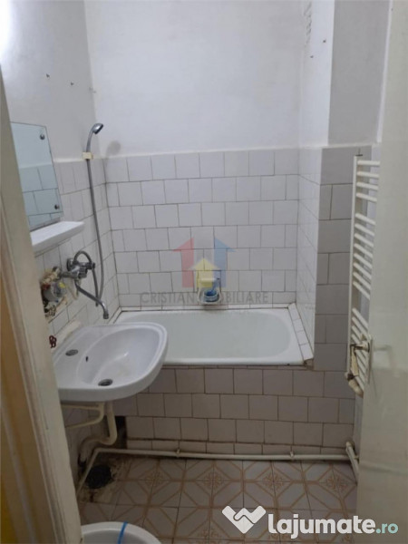 Ap 2 camere, Viziru 1, 40mp Etaj3 LIBER