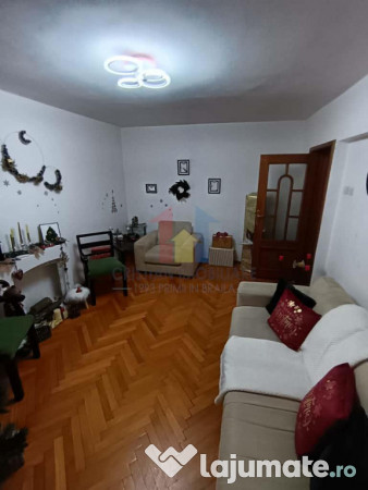 3 camere, parter cu balcon 14 m, Semimobilat, Garii