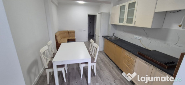 Garsoniera de inchriat zona Brancusi 