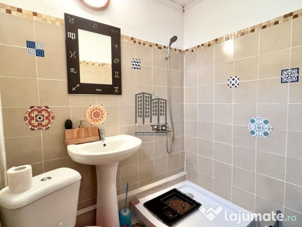 Unele case nu se cumpără. Se descoperă. 