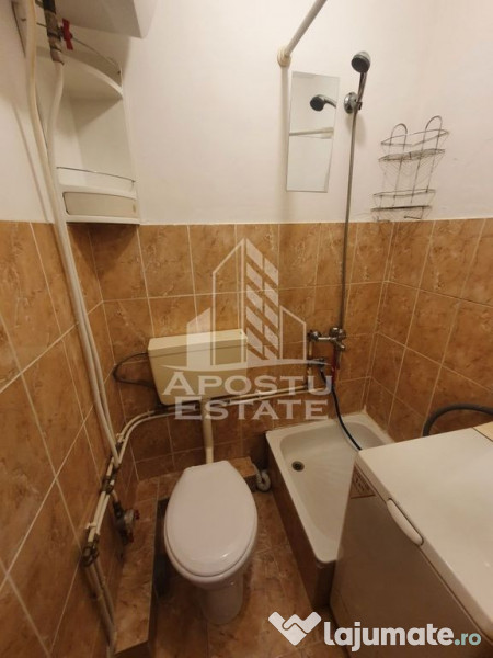 Garsoniera de inchiriat zona Lipovei 20mp 