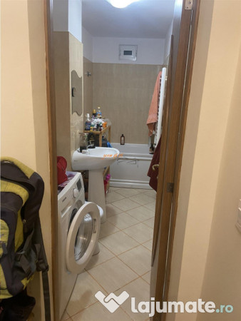 Apartament 2 camere , zona cartier Sud , decomandat 56 mp, i