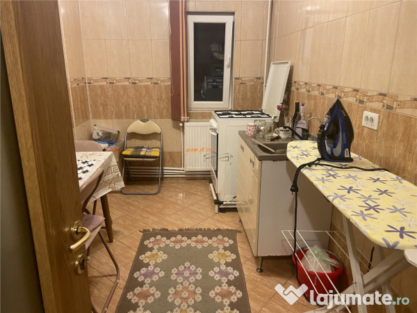 Apartament 2 camere , zona cartier Sud , decomandat 56 mp, i