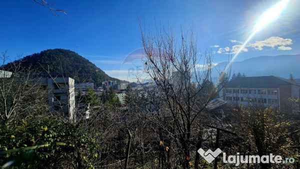 Apartament cu 3 camere de vânzare în zona Central