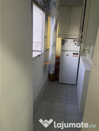 Apartament 3 camere , zona cartier Sud , decomandat, 54 mp