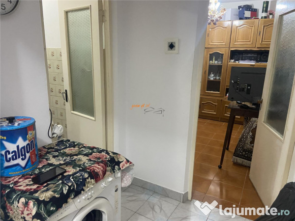 Apartament 3 camere , zona cartier Sud , decomandat, 54 mp