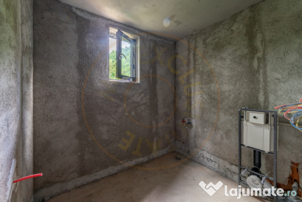 Casa P+1, Babana-Arges cu panouri si apa de izvor 