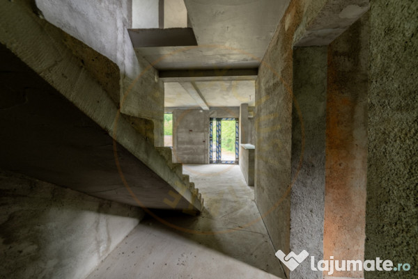 Casa P+1, Babana-Arges cu panouri si apa de izvor 