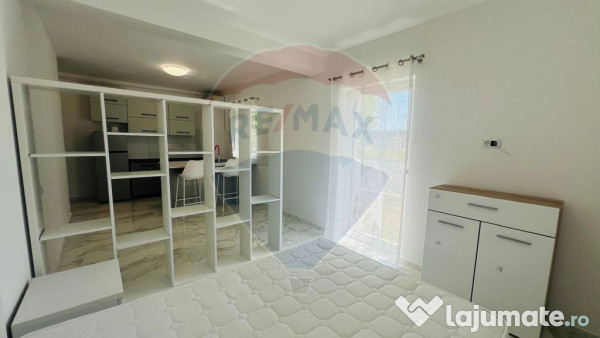 Garsoniera cu curte în bloc nou - Pet Friendly 