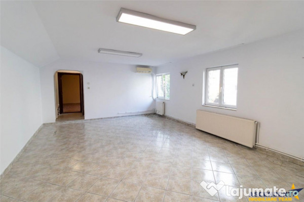 Apartament in vila,3 camere,90 mp utili,acces separat,Brasov