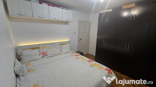 Apartament 4 camere zona Dacia