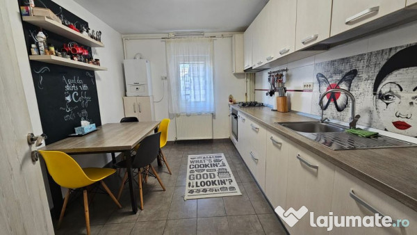 Apartament 4 camere zona Dacia