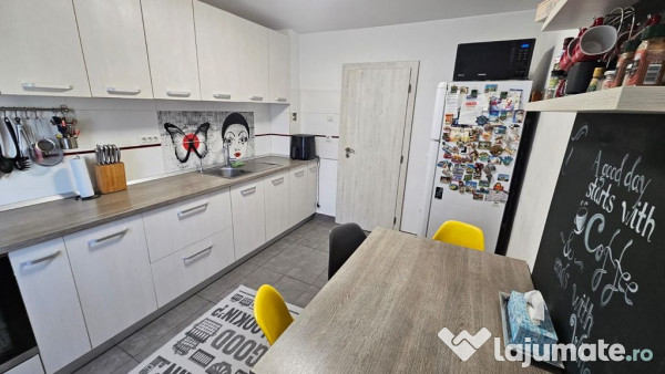 Apartament 4 camere zona Dacia