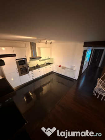 Cladire spatiu comercial / birouri , in zona Anda, Constanta 