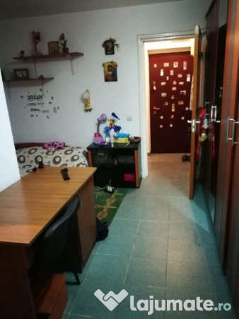 Proprietar. La METROU Costin Georgian, Garsoniera Etaj 2/4 