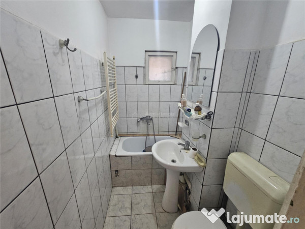 Resita, 2 Cam. Cf. 1, Et. 1, Micro 2