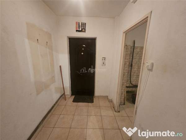 Resita, 2 Cam. Cf. 1, Et. 1, Micro 2