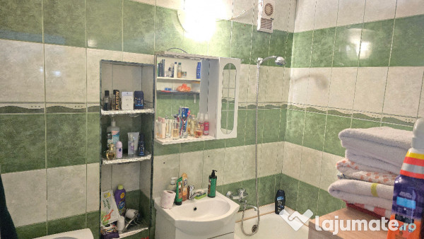 Vand garsoniera in Deva, Eminescu (Micro 15), parter inalt, mobilata