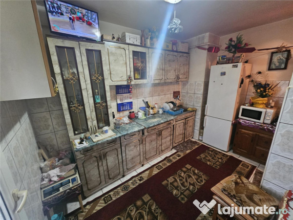 Resita, 2 Cam. Cf. 1, Mobilat Utilat, Bulevard, Micro 2