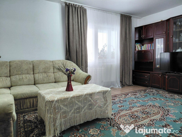 Apartament 3 Camere Etaj 1 decomandat renovat mobilat utilat