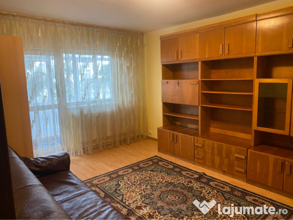 Apartament 2 camere de închiriat str. Apusului 