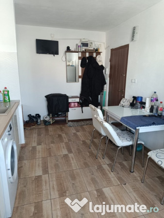 Apartament 2 camere et 4 