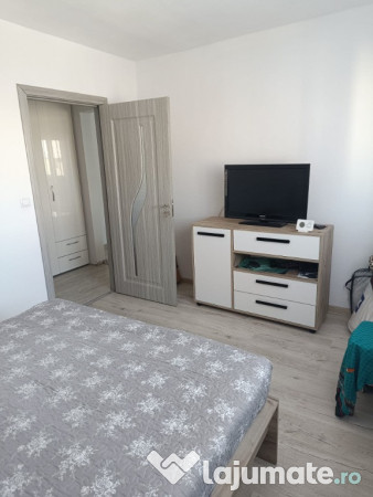 Apartament 2 camere et 4 