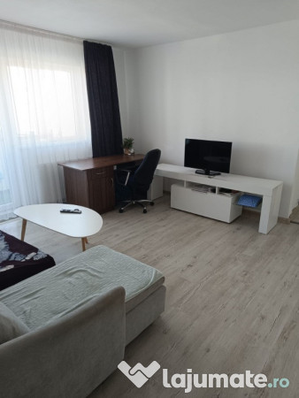 Apartament 2 camere et 4 