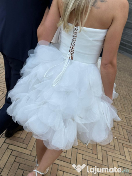 Rochie de mireasa scurta semnata Ana Radu 
