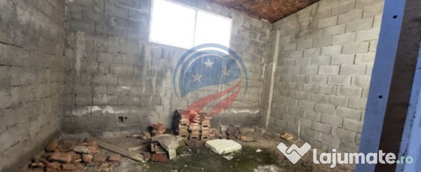 Hala Depozit si curte Malu Mare