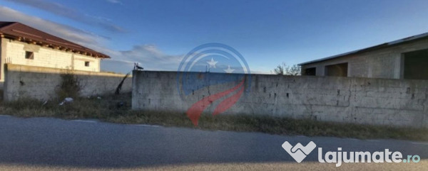 Hala Depozit si curte Malu Mare