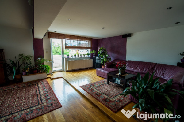 Inchiriez Apartament +5 cam. la Casa Sibiu Stefan cel Mare Zona Centru