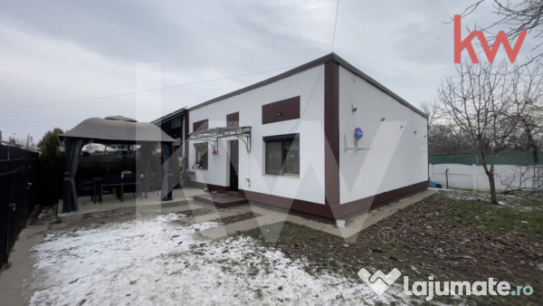 Triplex cu grădină și stradă privată – confort, intim