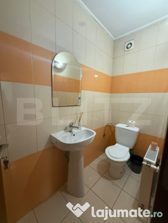 Apartament 3 camere, pretabil spatiu comercial, 85 mp, zona 