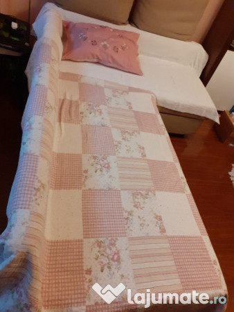 Colțar extensibil ikea cu spațiu pentru depozitare și scaun 