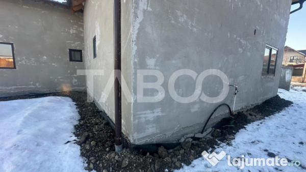 Casa de tip duplex 4 camere 140 mpu 2 bai zona Veterani in S 