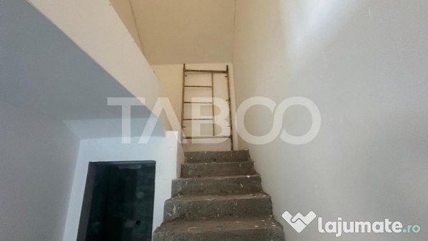 Casa de tip duplex 4 camere 140 mpu 2 bai zona Veterani in S 