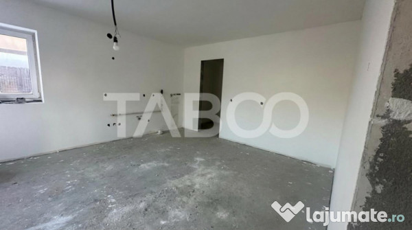 Casa de tip duplex 4 camere 140 mpu 2 bai zona Veterani in S 