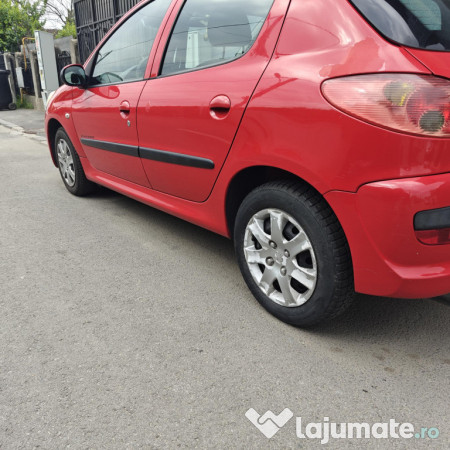 Peugeot 206+ An 2012