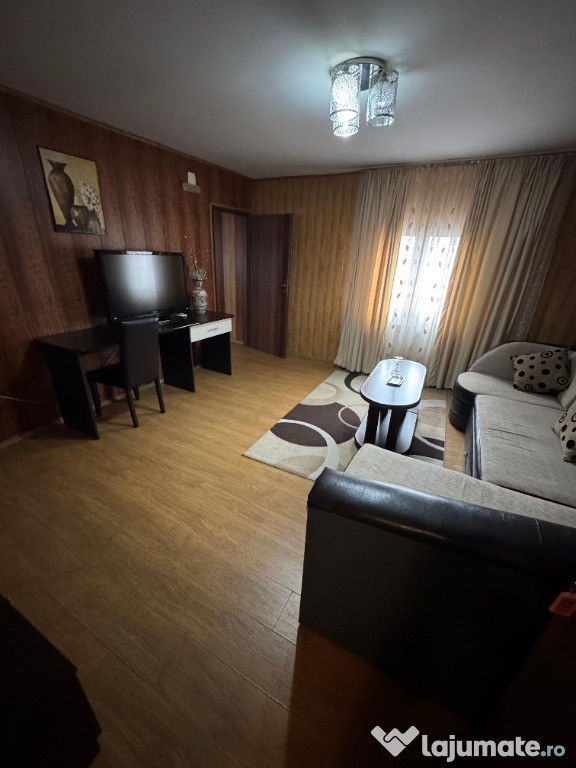 Cazare Echipe Muncitori – Motel Roxana, Roata de Jos 