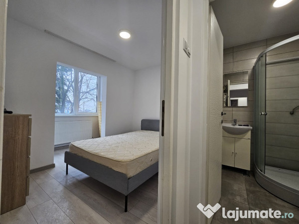 Apartament 4 camere etaj 1 semimobilat Calea Zarandului , vis-a-vis de 