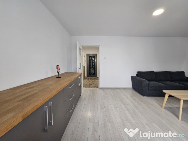 Apartament 4 camere etaj 1 semimobilat Calea Zarandului , vis-a-vis de 