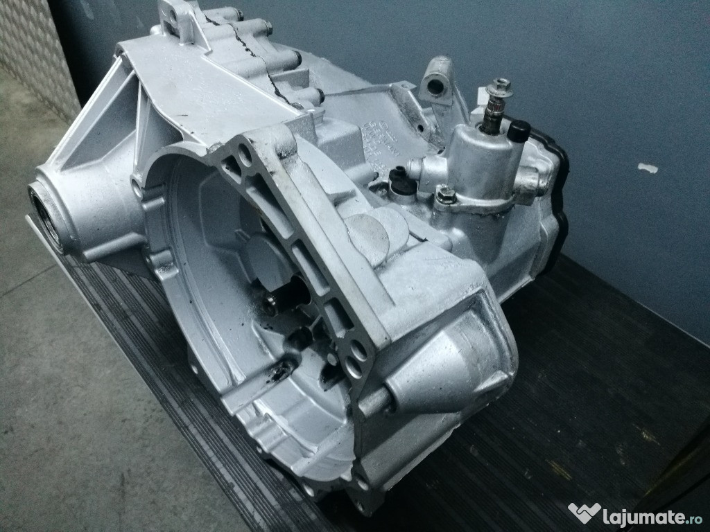 Cutie de viteze manuala VW Transporter T5 Caravelle Multivan 5 trepte 