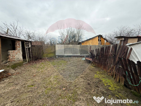 Casă / Vilă cu 3 camere de vânzare 